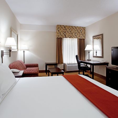 Lexington Inn And Suites Pokoj fotografie