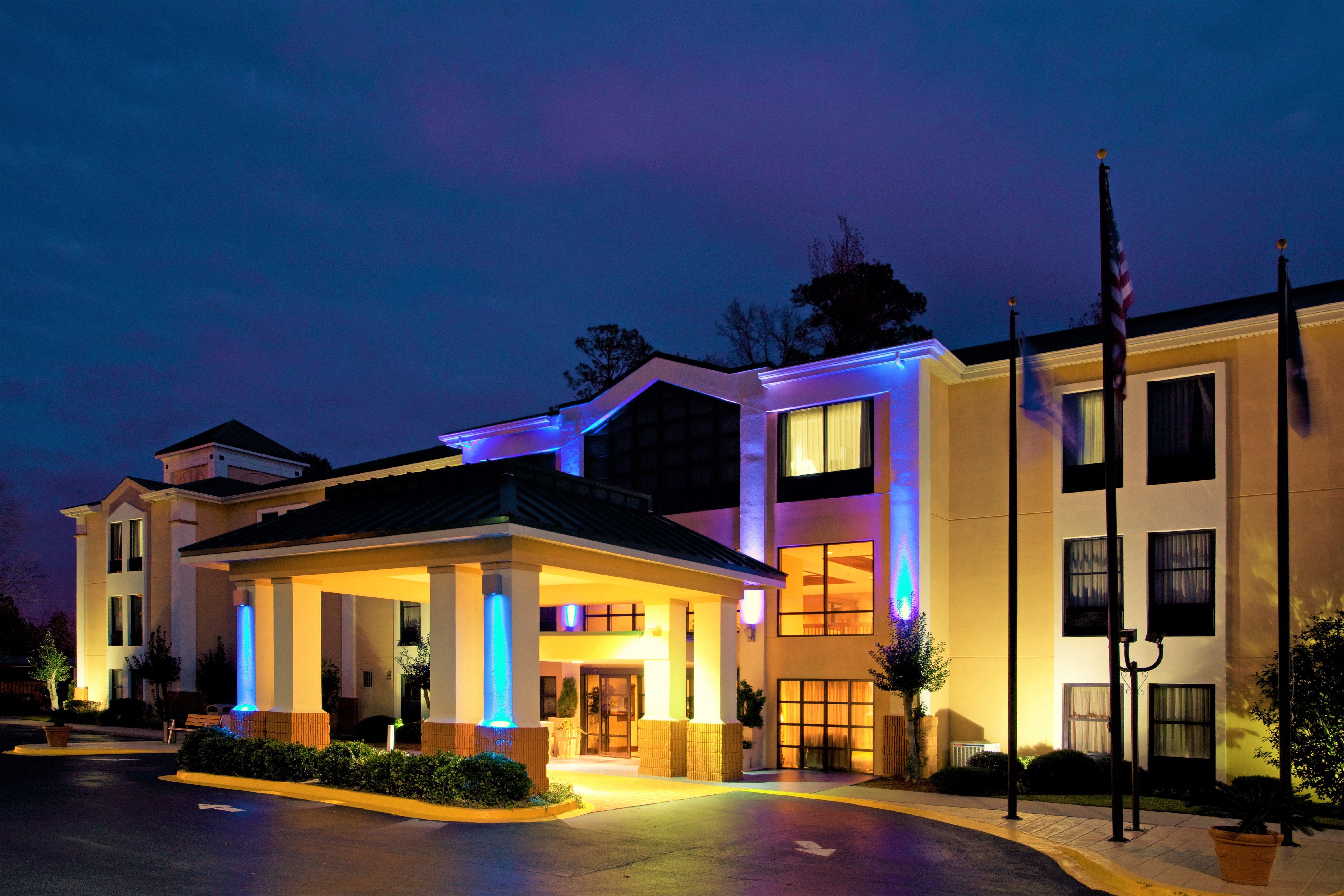 Lexington Inn And Suites Exteriér fotografie
